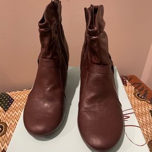 Life Stride Usher- Chocolate short boot
